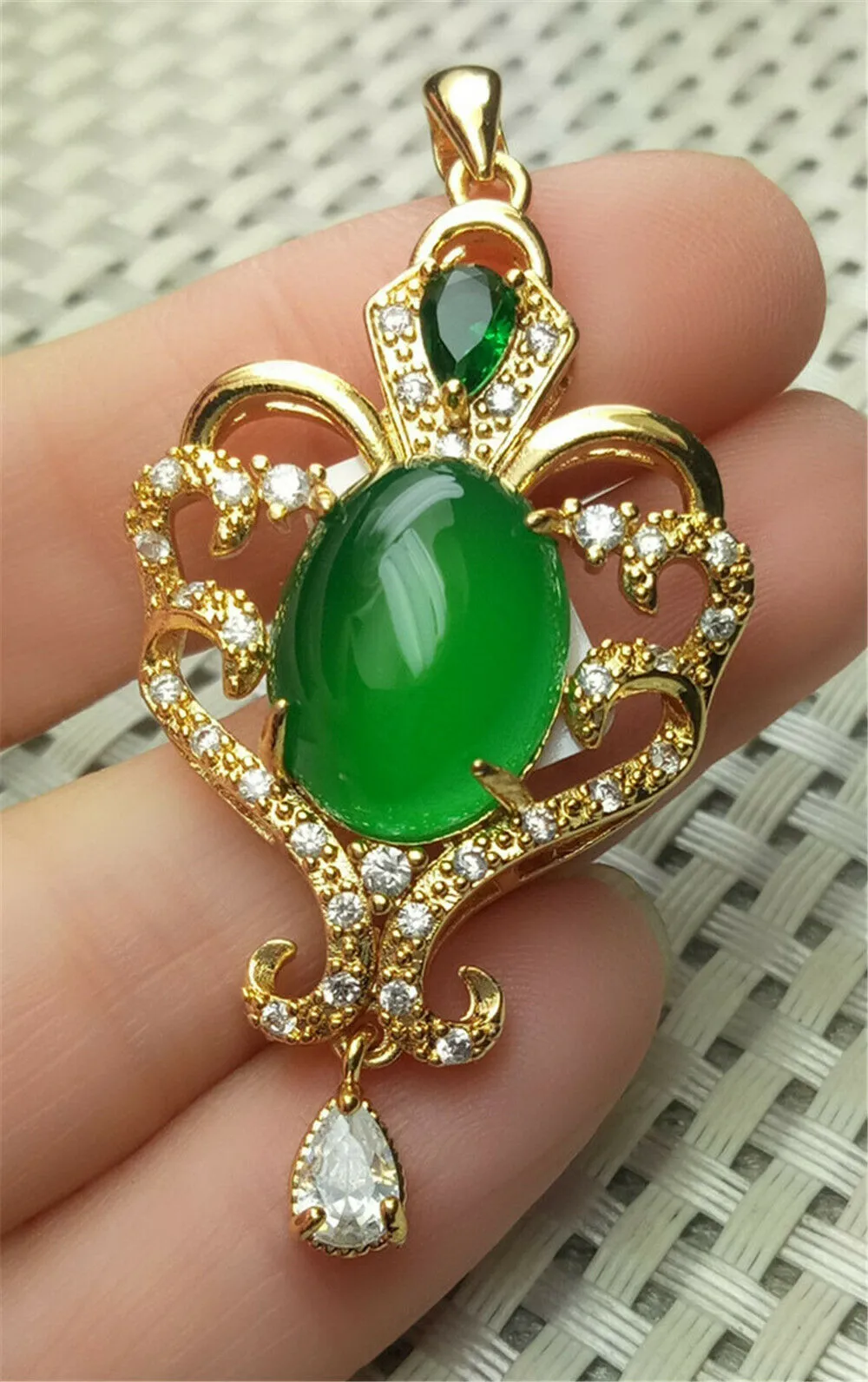 10% OFF- Certified Natural Jadeite Emerald A*Jade Handcrafted Oval Pendant-GP 925 Sterling Silver Necklace with Gift Box