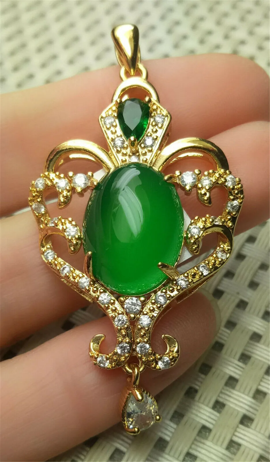 10% OFF- Certified Natural Jadeite Emerald A*Jade Handcrafted Oval Pendant-GP 925 Sterling Silver Necklace with Gift Box