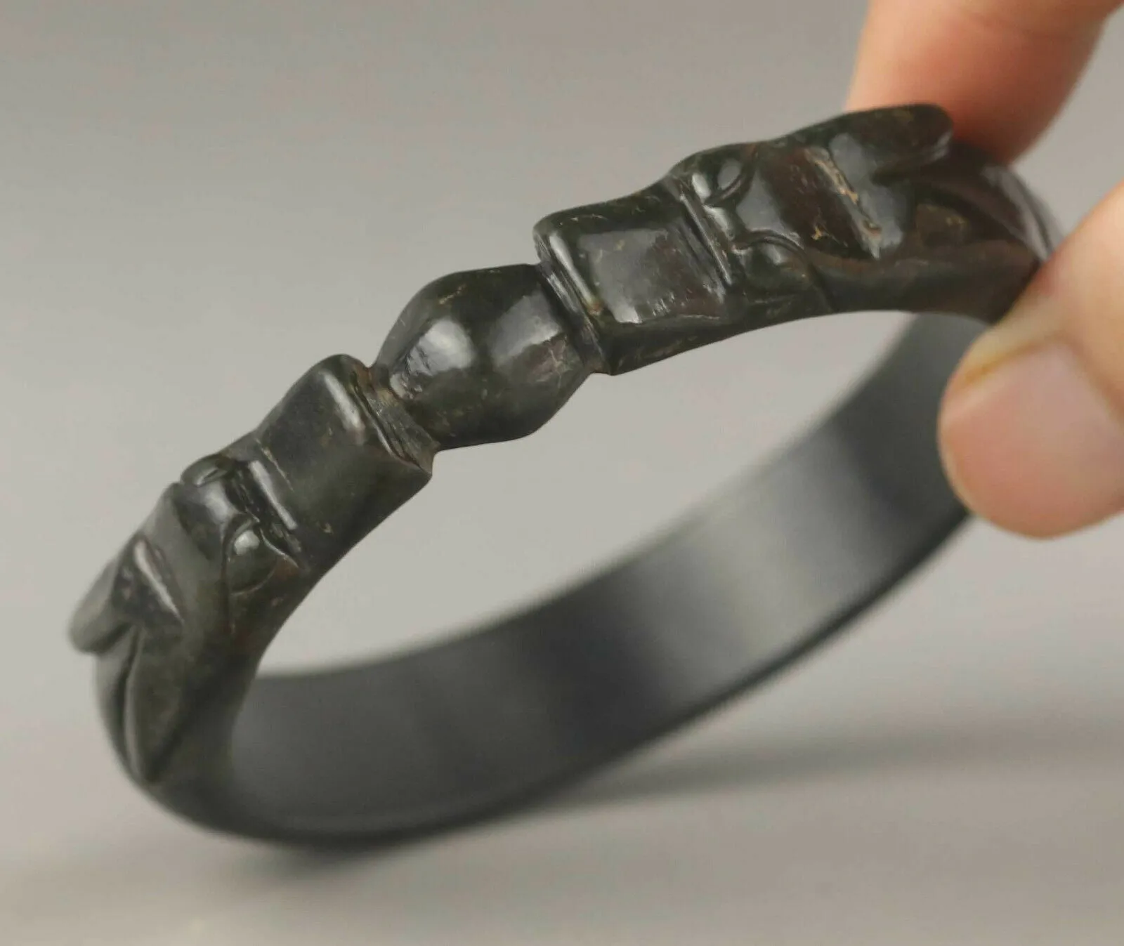 60/61/62mm Certified Natural Emerald A Jade HandCarved Double Dragons-Flower Bracelet Bangle A1940 with Gift Box