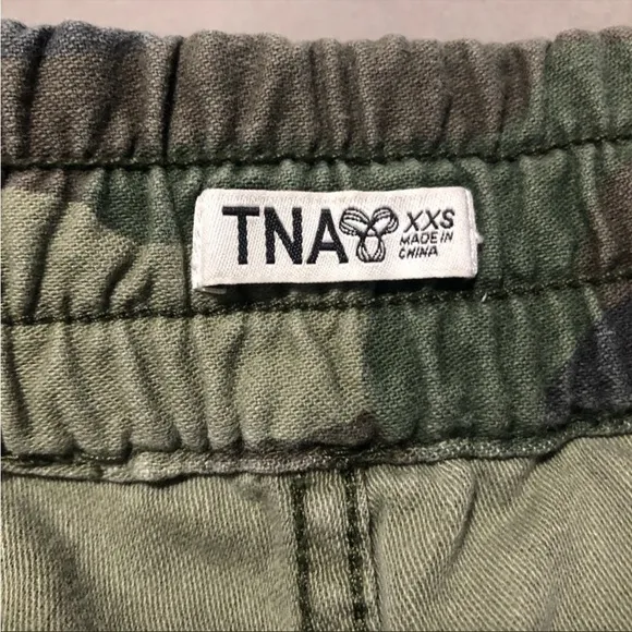 ARITZIA TNA Alva Camouflage Short