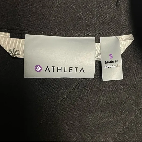 Athleta Upside Quilted Jacket Size Small