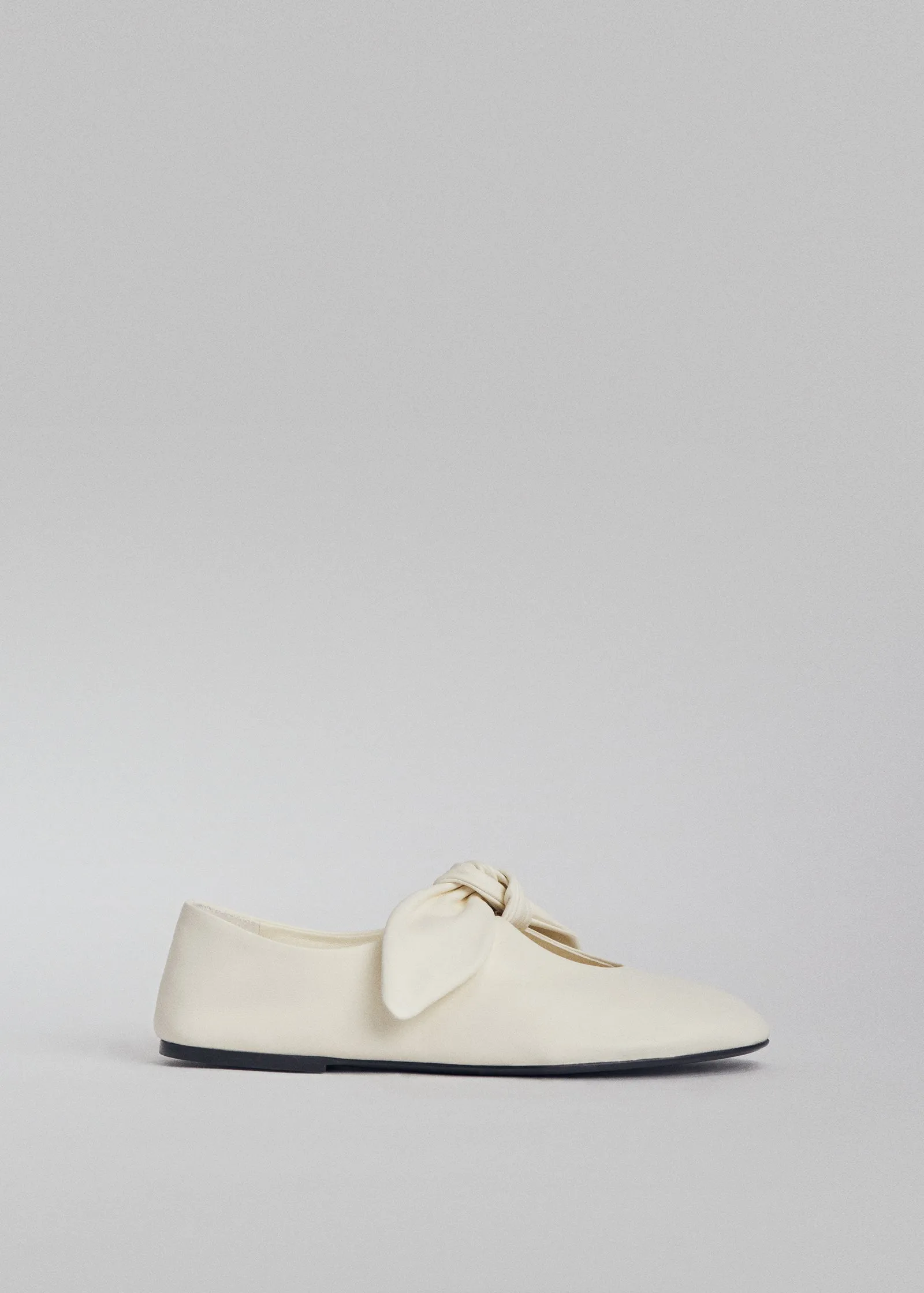 Bow Flat in Nappa Leather - Ivory