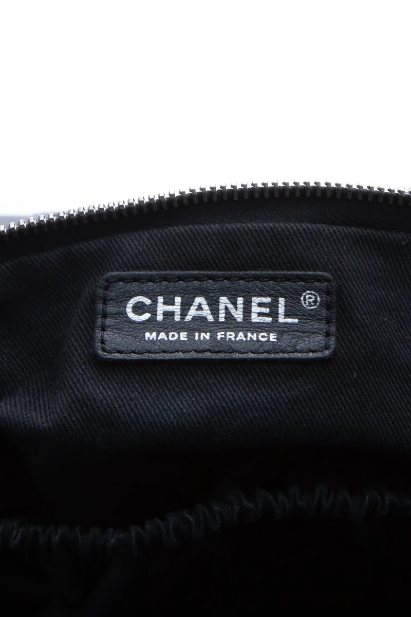 Chain Frame Hobo Bag