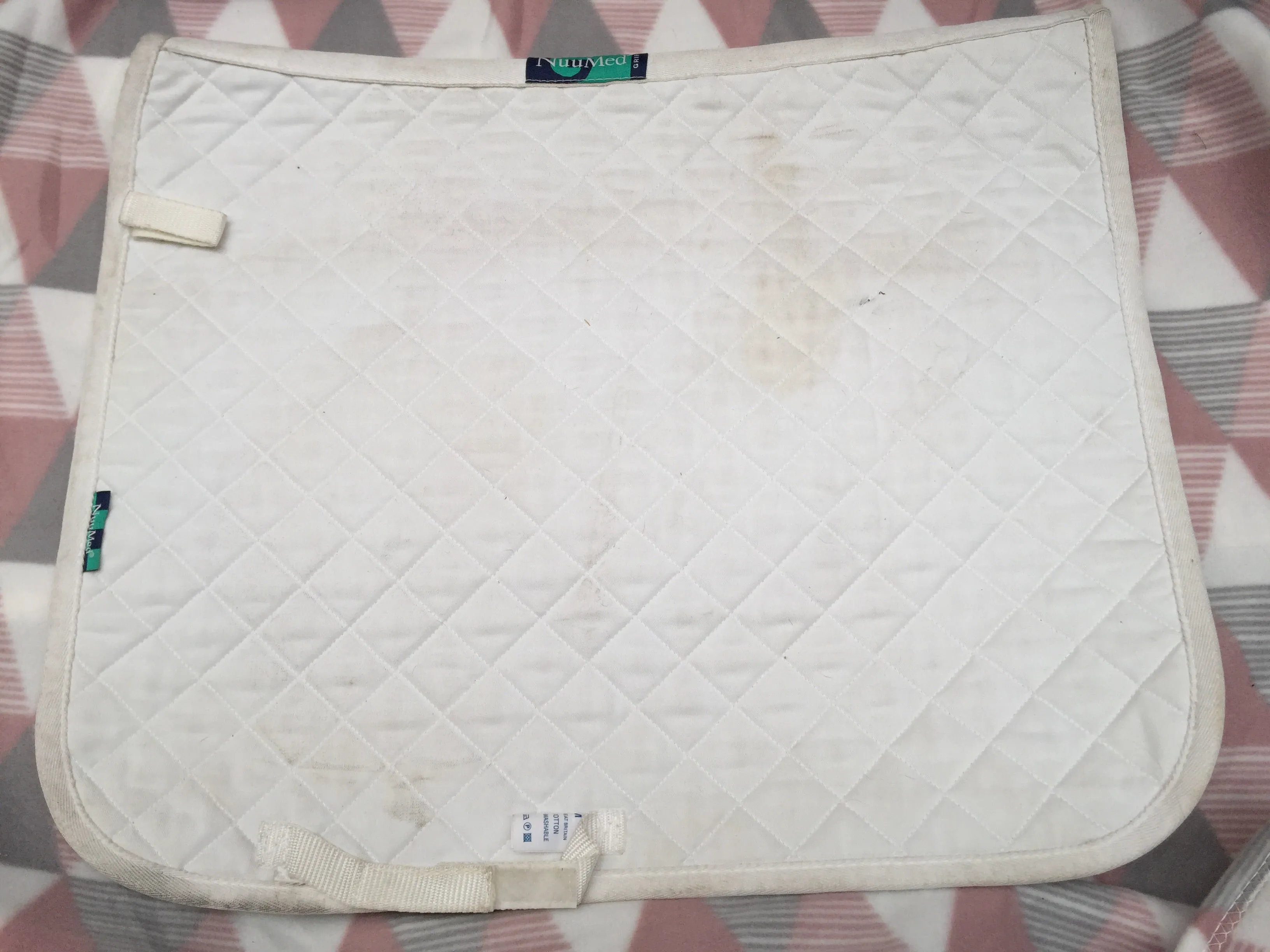 Griffin nuumed medium saddle cloth white FREE POSTAGE