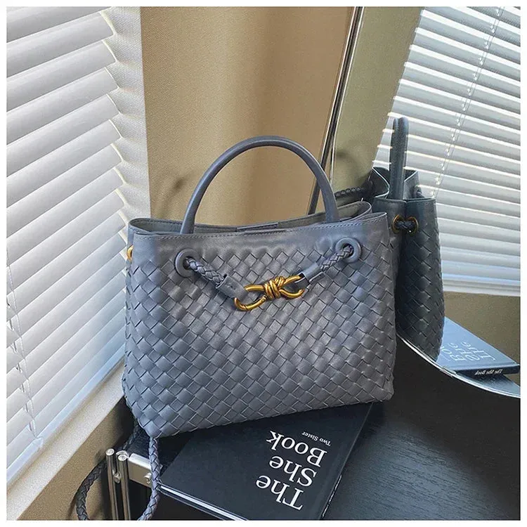 Nira Bag