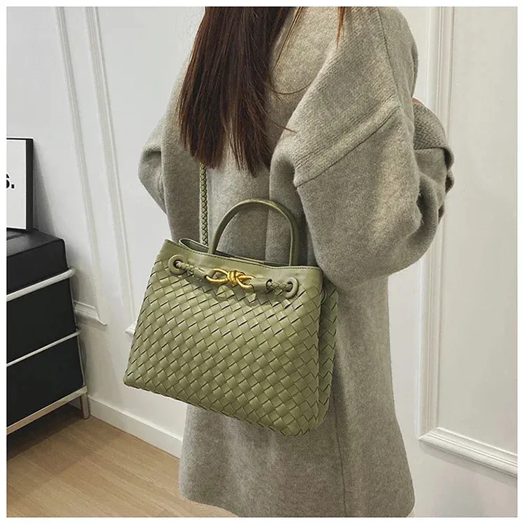 Nira Bag