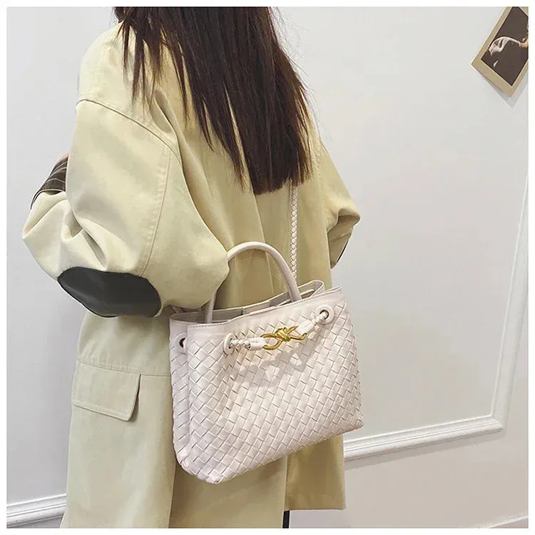 Nira Bag