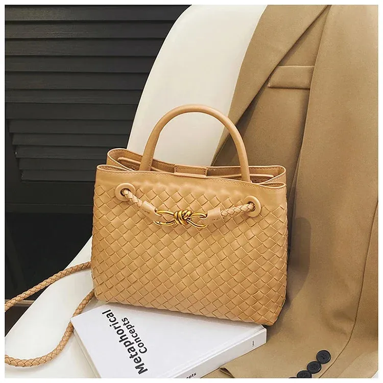 Nira Bag