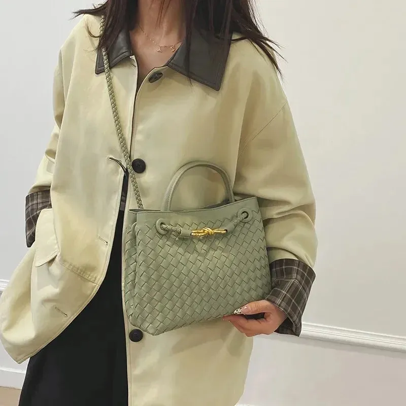 Nira Bag