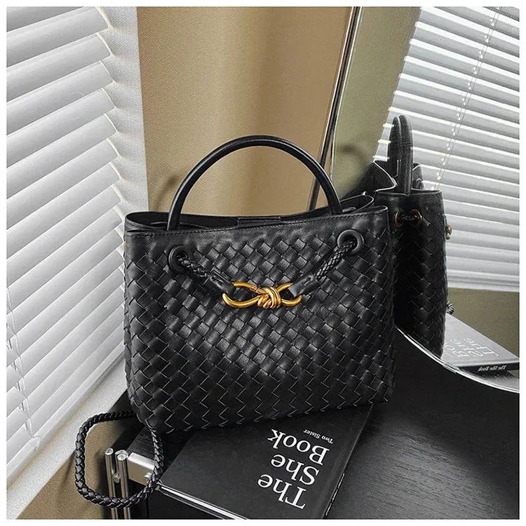 Nira Bag