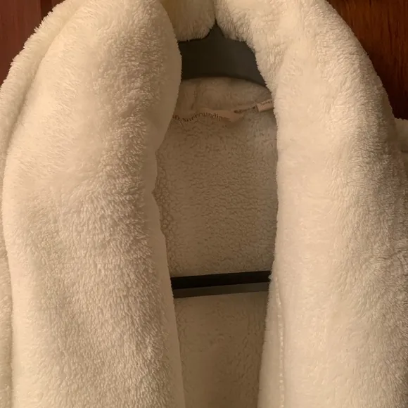Soft Surroundings, CREAM color wrap robe, belted, PLUSH. SO-SOFT!