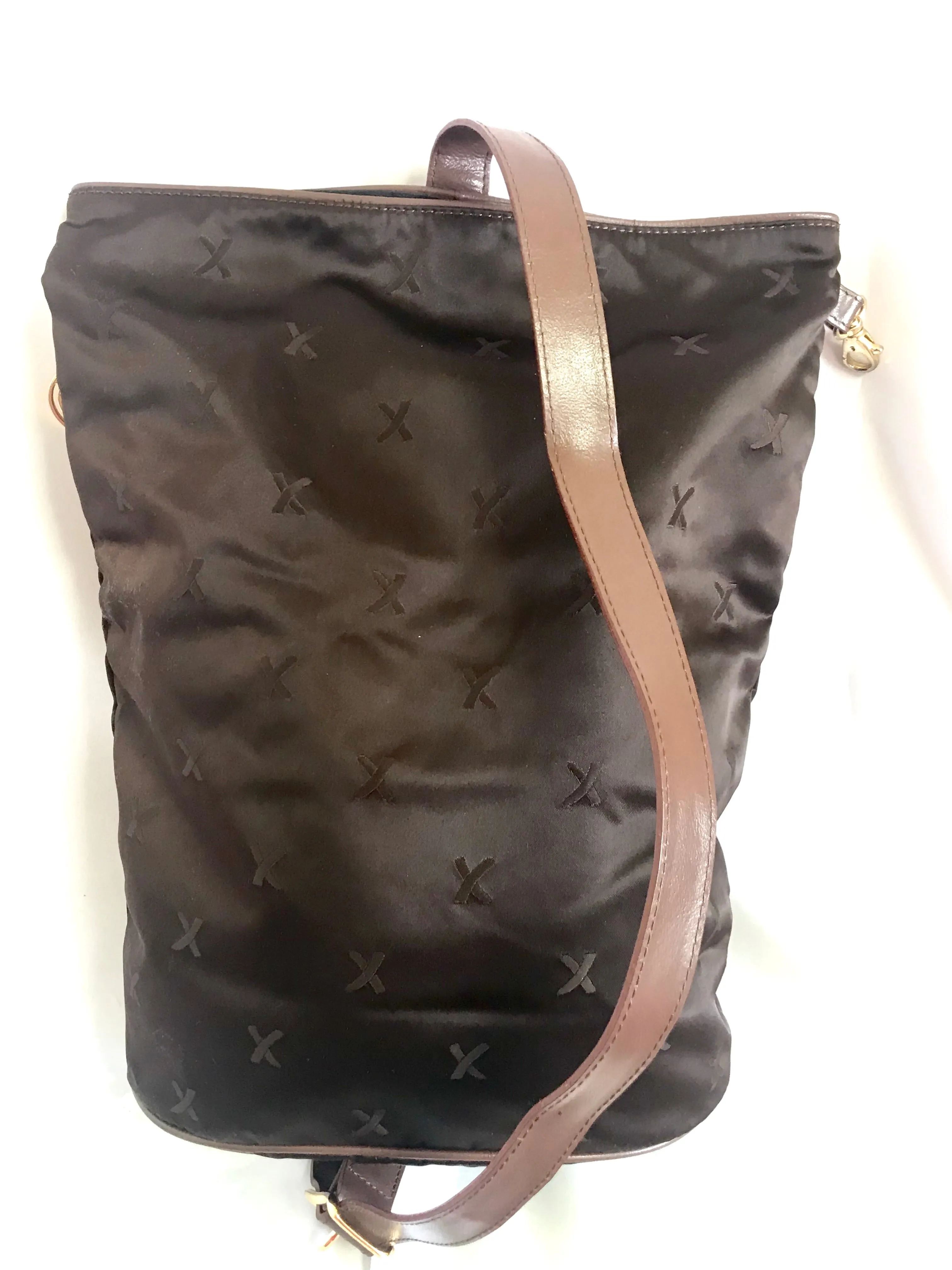 Vintage Paloma Picasso brown satin logo jacquard hobo shoulder bag with leather trimmings and golden logo charm. Classic bag for daily use.