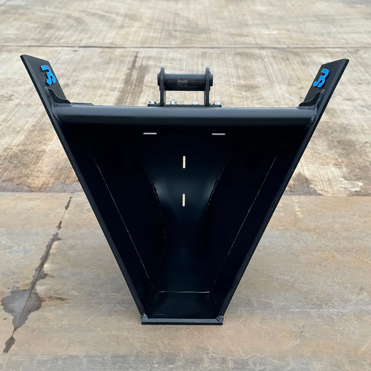 VT4 V-Ditching Bucket - 4-6 Tonne (295mm to 1125mm)